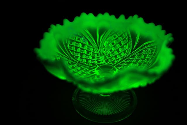 Is Uranium Glass Safe to Facet?