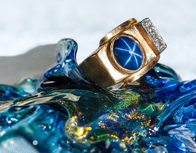 What Is The Best Lap For Polishing Sapphire?