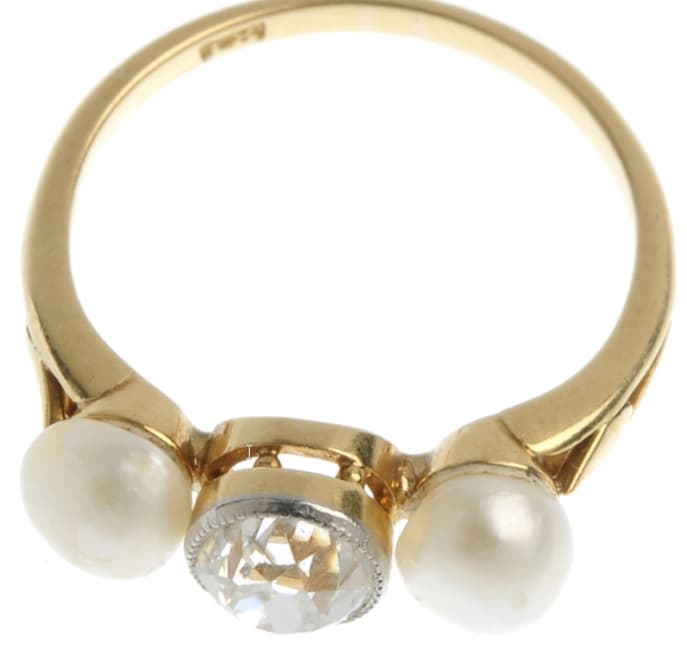 Diamond ring and saltwater pearls 2